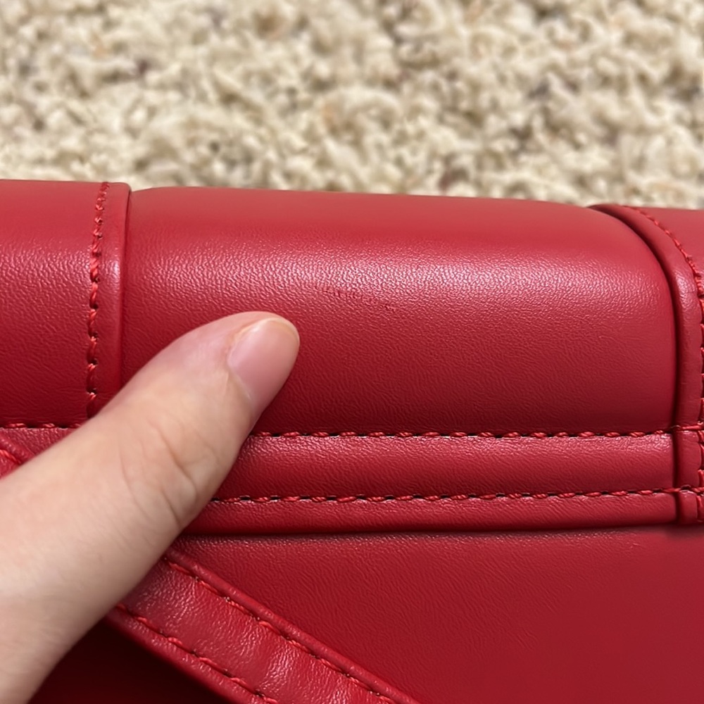 red fashion bag - Picture 10 of 10